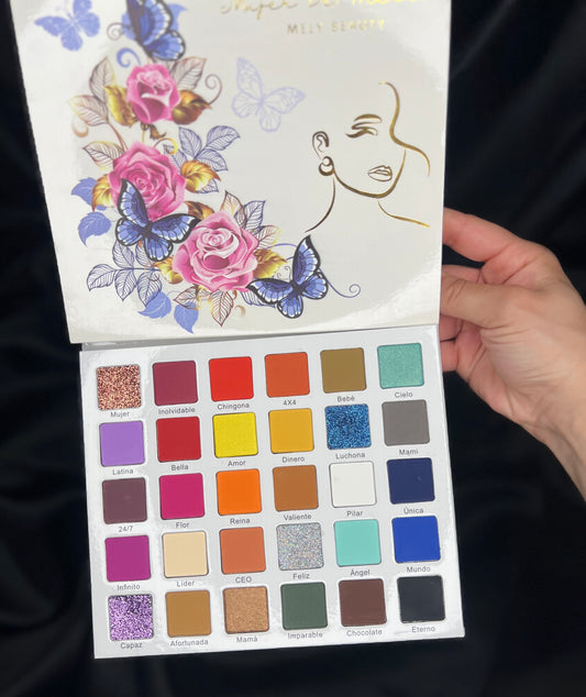 Mujer De Hierro Eyeshadow Palette