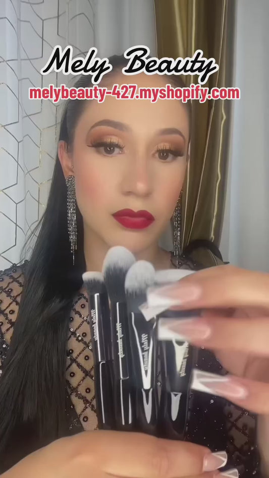 Set of 11 make up brushes